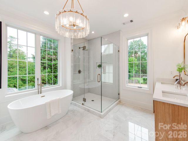 4627 Water Oak Road, Charlotte, NC 28211