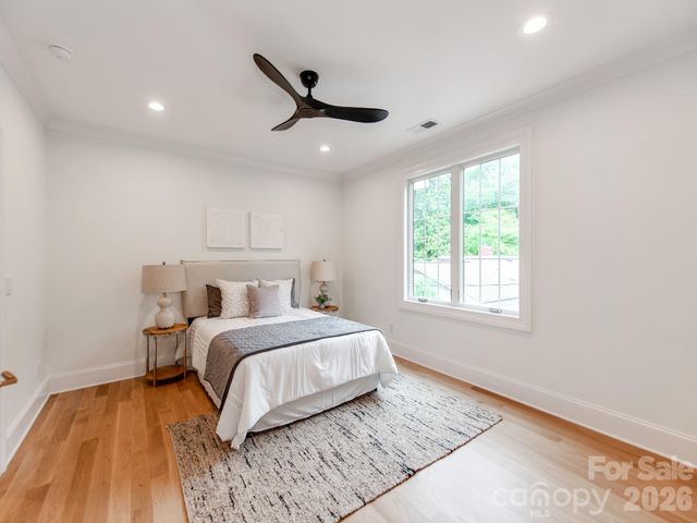 4627 Water Oak Road, Charlotte, NC 28211