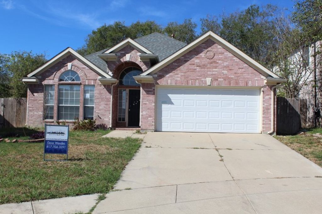 6705 Northland Drive, Fort Worth, TX 76137 — exterior