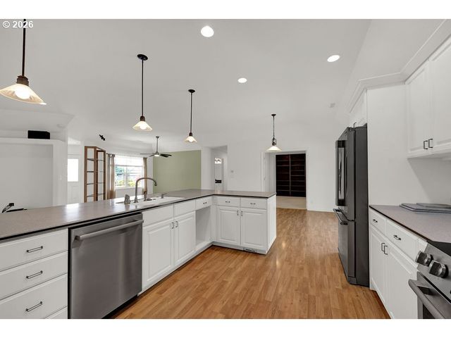 2545 WILLOW RIDGE Ct, Florence, OR 97439