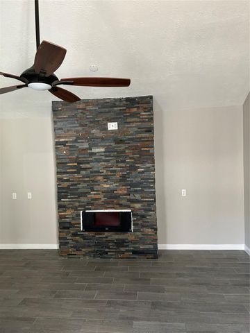 11719 Pender Lane, Houston, TX 77477