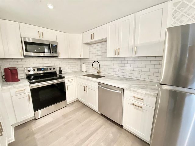 2016 Main Street 1013, Houston, TX 77002