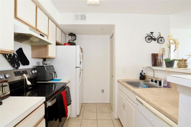 2209 ANTIGUA PLACE 828, Kissimmee, FL 34741