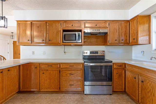 830 Live Oak TRL, Liberty Hill, TX 78642