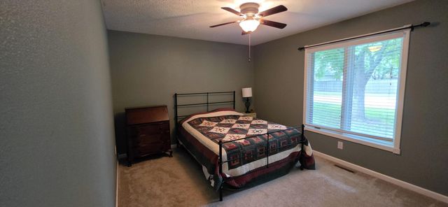 6863 W Cactus Street, Springfield, MO 65803
