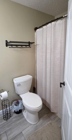 6863 W Cactus Street, Springfield, MO 65803