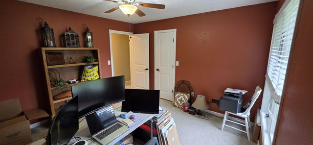 6863 W Cactus Street, Springfield, MO 65803