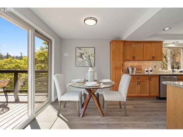 11830 Se HOBART Ct, Happy Valley, OR 97086