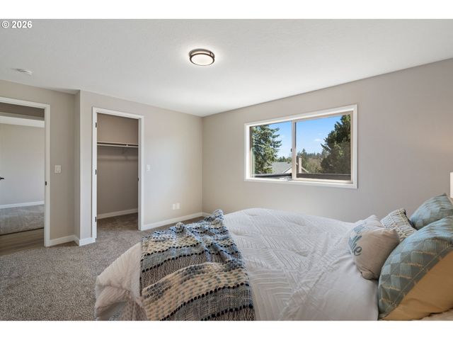 11830 Se HOBART Ct, Happy Valley, OR 97086