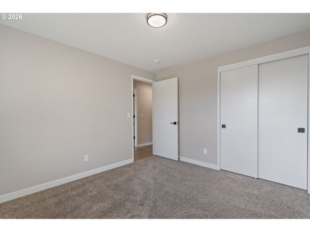 11830 Se HOBART Ct, Happy Valley, OR 97086