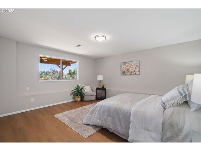 11830 Se HOBART Ct, Happy Valley, OR 97086