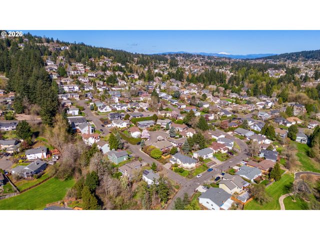 11830 Se HOBART Ct, Happy Valley, OR 97086