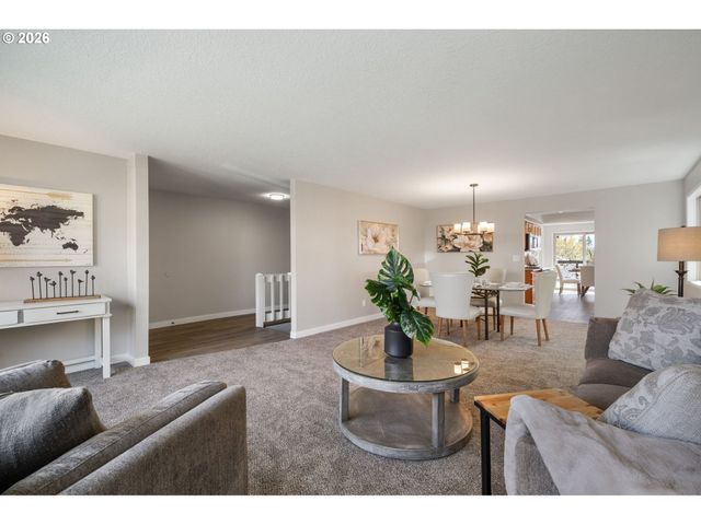 11830 Se HOBART Ct, Happy Valley, OR 97086