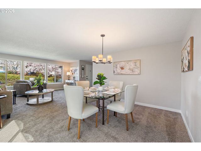 11830 Se HOBART Ct, Happy Valley, OR 97086