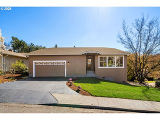 11830 Se HOBART Ct, Happy Valley, OR 97086