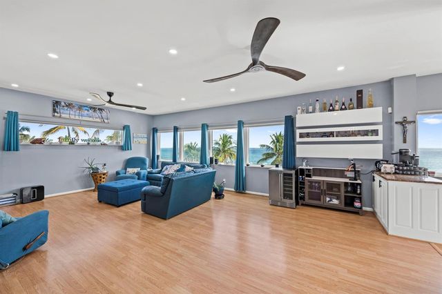 2201 N Surf Road, Hollywood, FL 33019
