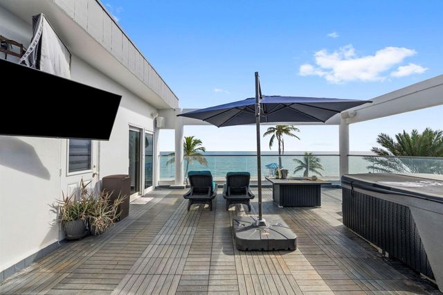 2201 N Surf Road, Hollywood, FL 33019
