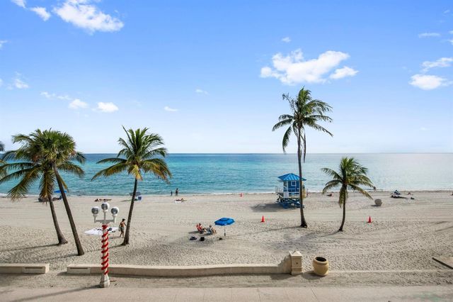 2201 N Surf Road, Hollywood, FL 33019