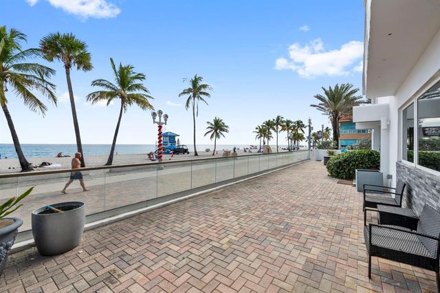 2201 N Surf Road, Hollywood, FL 33019