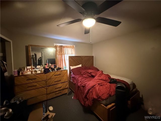 32 Roslyn Street, Buffalo, NY 14211