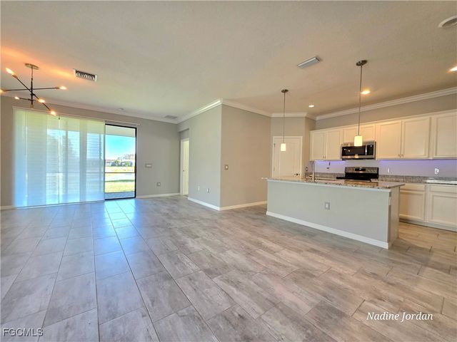 11559 Shady Blossom DR, Fort Myers, FL 33913