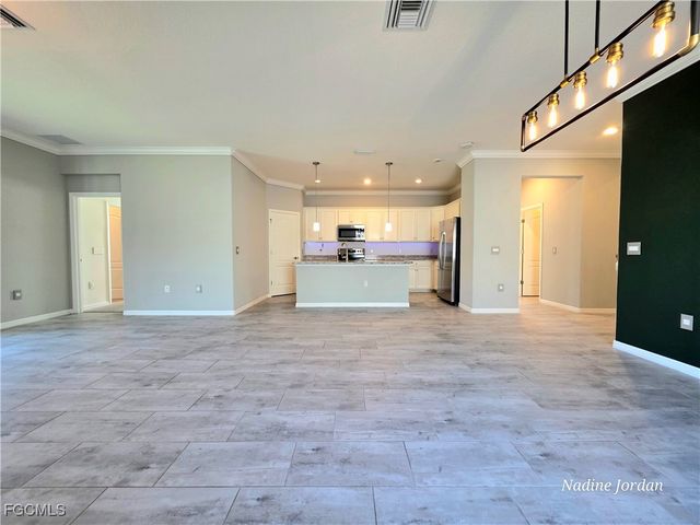 11559 Shady Blossom DR, Fort Myers, FL 33913