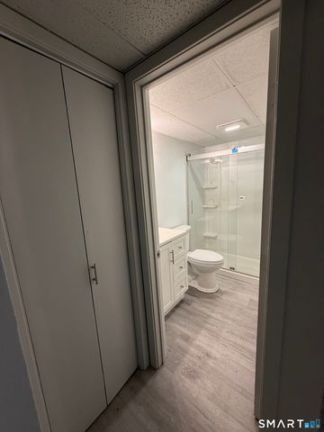 388 South Main Street 23, Seymour, CT 06483