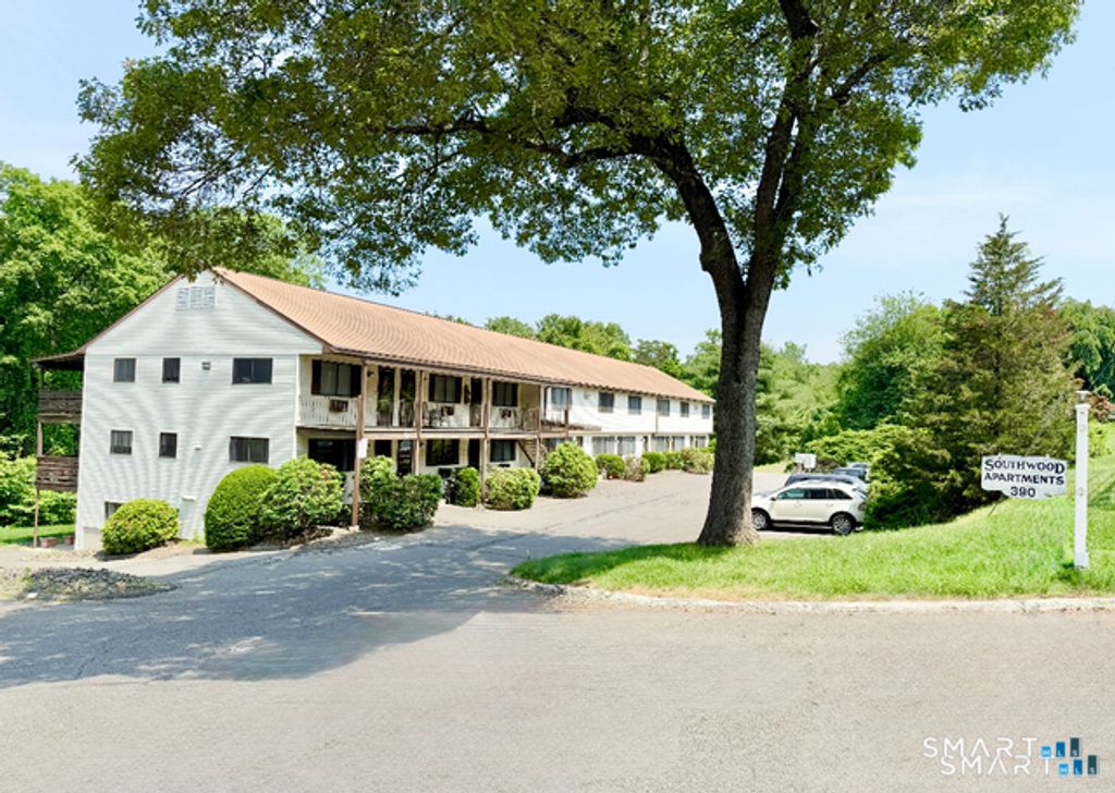 388 South Main Street 23, Seymour, CT 06483