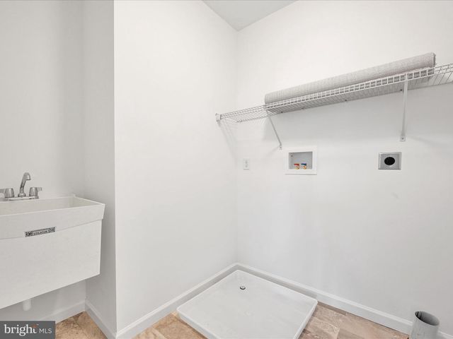 7 LANTERN CT, Carlisle, PA 17013