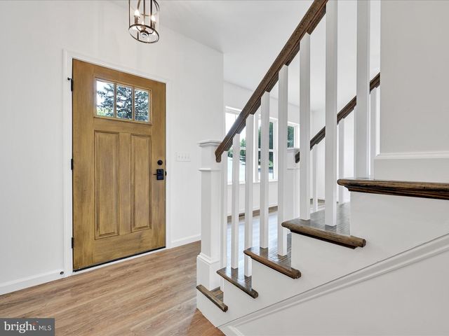 7 LANTERN CT, Carlisle, PA 17013