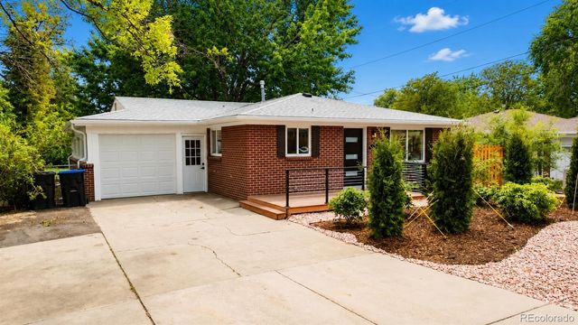 8620 W 52nd Avenue, Arvada, CO 80002