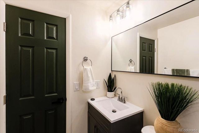 8620 W 52nd Avenue, Arvada, CO 80002