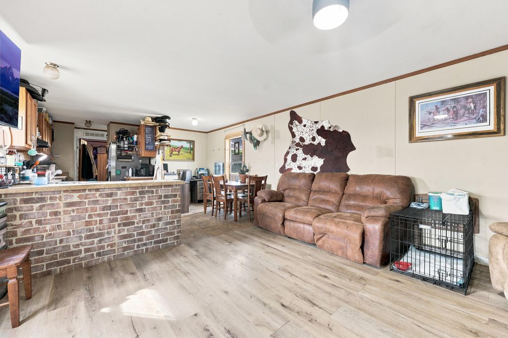 697 Beatty Gulch Road, Sheridan, WY 82801 photo 4