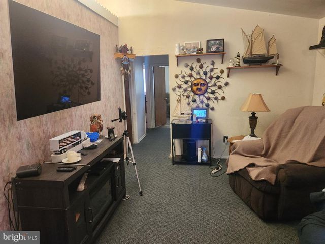 168 ANN LN, Warminster, PA 18974