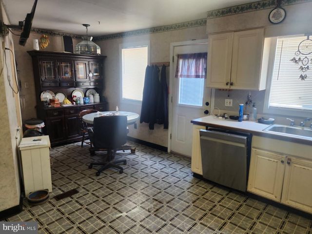 168 ANN LN, Warminster, PA 18974