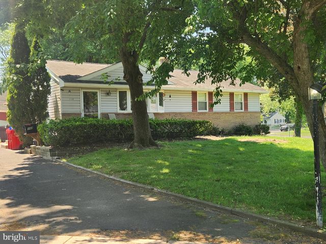 168 ANN LN, Warminster, PA 18974
