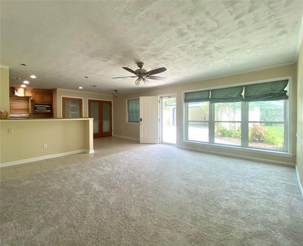 5114 Stillbrooke Dr, Houston, TX 77035