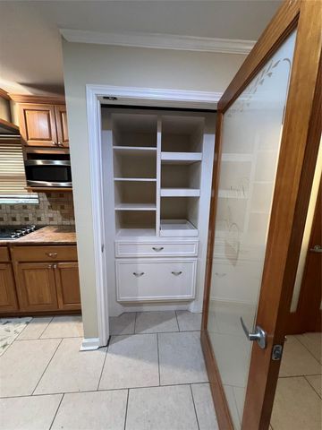 5114 Stillbrooke Dr, Houston, TX 77035