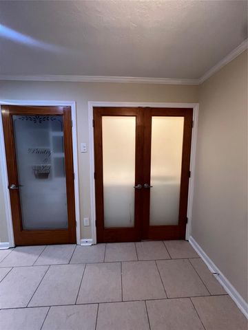 5114 Stillbrooke Dr, Houston, TX 77035