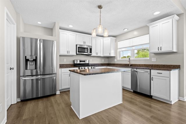 1726 Tarnow Street, Howell, MI 48855