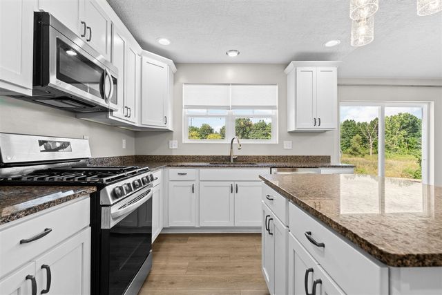 1726 Tarnow Street, Howell, MI 48855