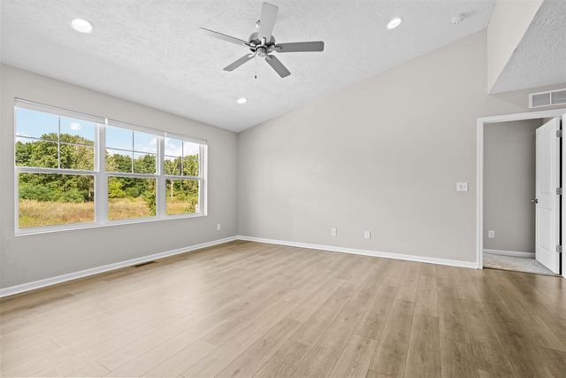 1726 Tarnow Street, Howell, MI 48855