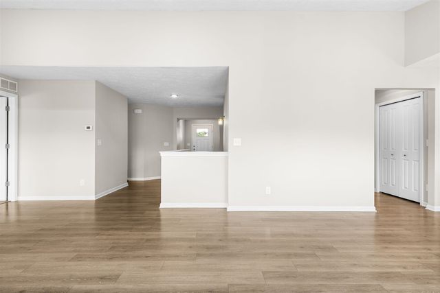 1726 Tarnow Street, Howell, MI 48855
