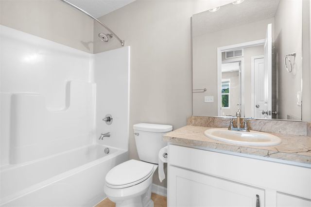 1726 Tarnow Street, Howell, MI 48855