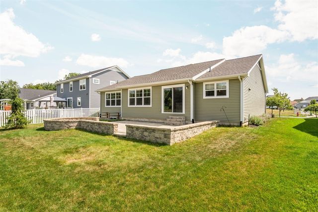 1726 Tarnow Street, Howell, MI 48855