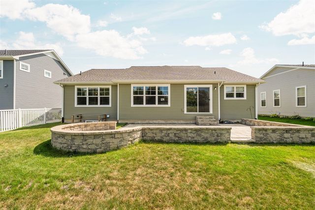 1726 Tarnow Street, Howell, MI 48855