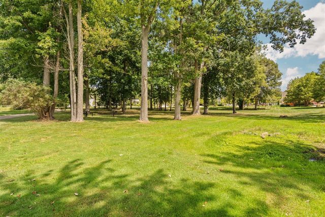1726 Tarnow Street, Howell, MI 48855