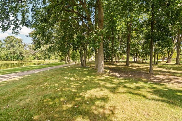 1726 Tarnow Street, Howell, MI 48855