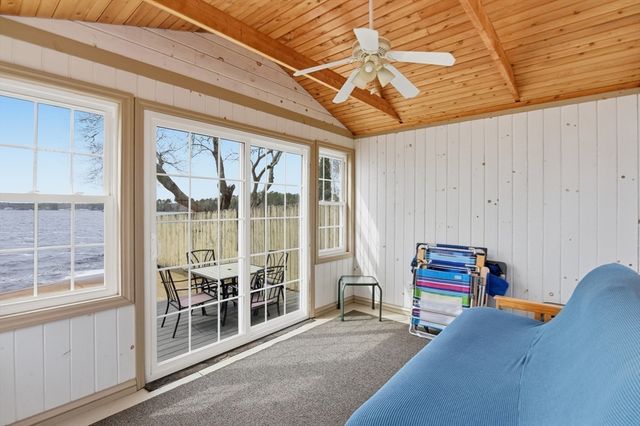 16 Norfolk St., Lakeville, MA 02347