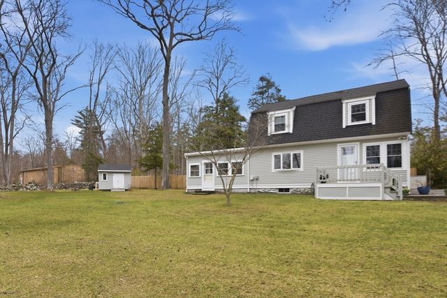 16 Norfolk St., Lakeville, MA 02347